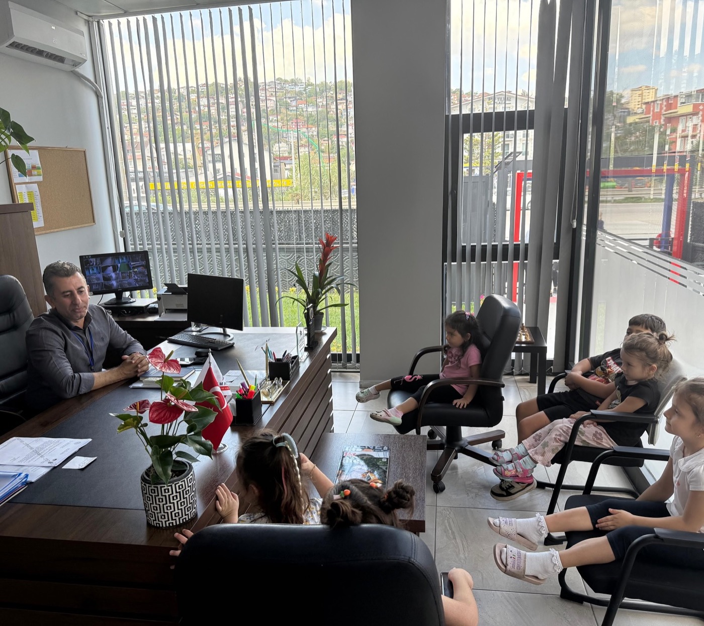 Halkla ilişkiler ve Muhasebe birimlerimlerine tanışma Ziyareti